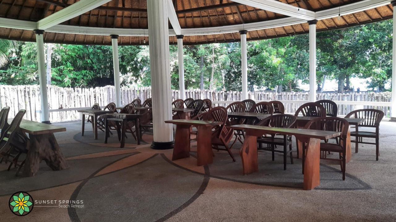Sunset Springs Beach Retreat Papak Экстерьер фото
